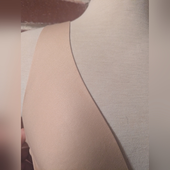 2 Aerie Bralettes. Size: Large. Gently Worn. Blue and Pink. - Picture 4 of 8